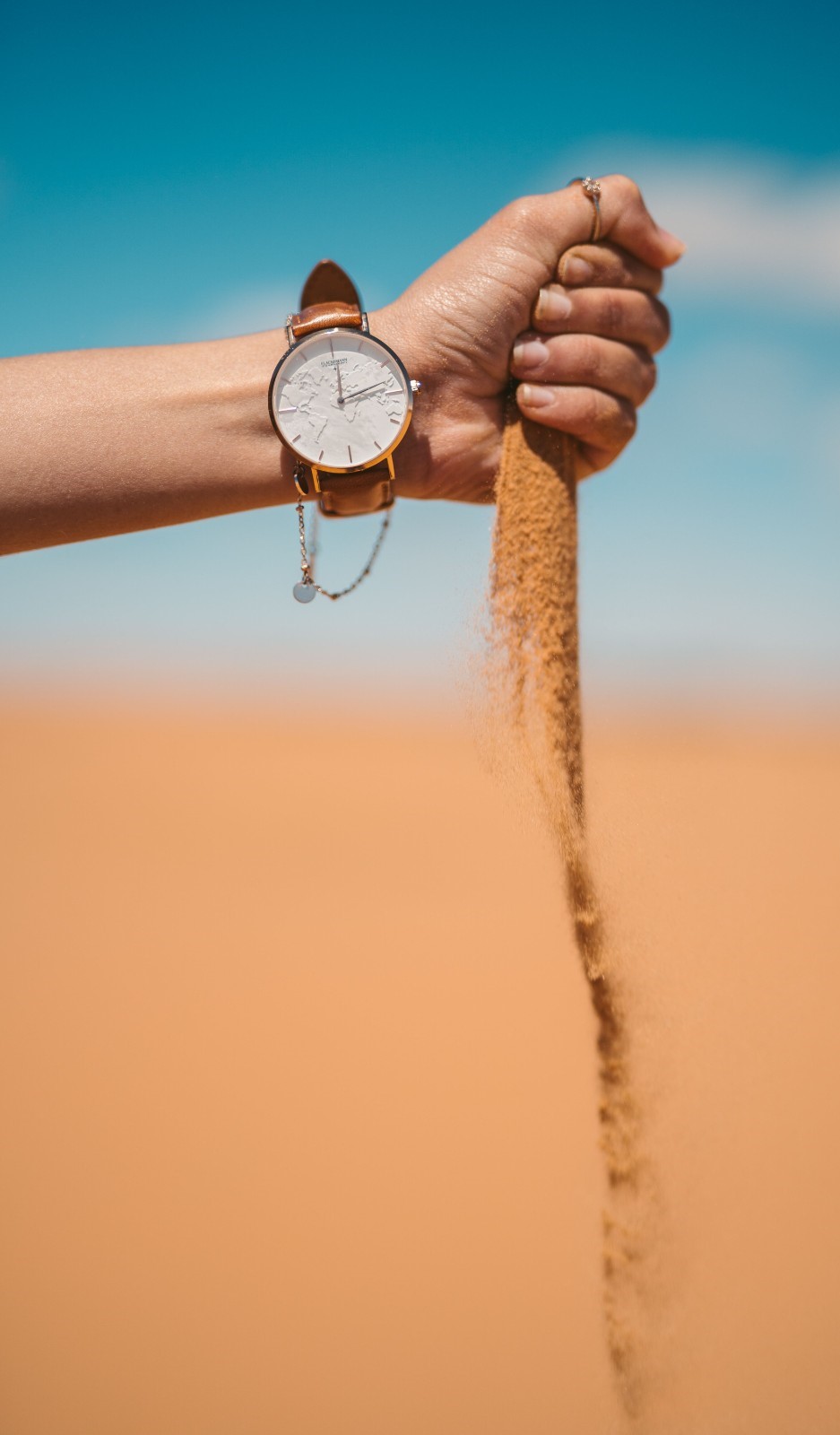 Wave2 Watch Analog Watches